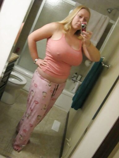 Marianne H Big Tit Selfie