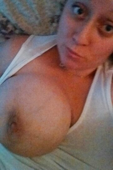 Marianne H Big Tit Selfie