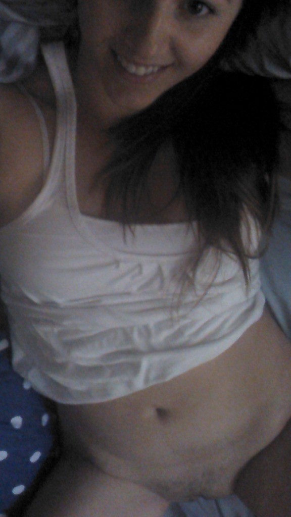 Kelly Gots An Hourglass Figure