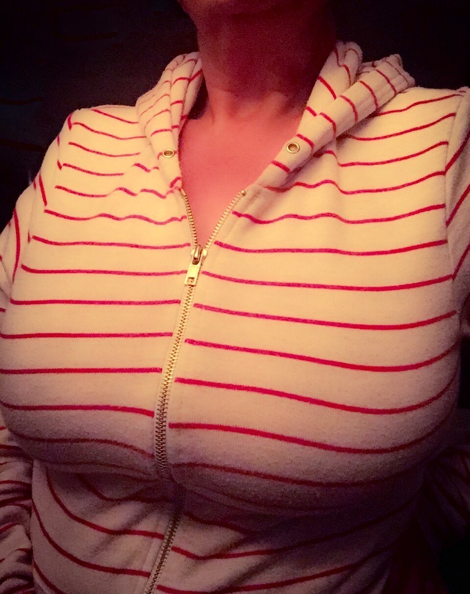 Colette French Huge Breasts MILF