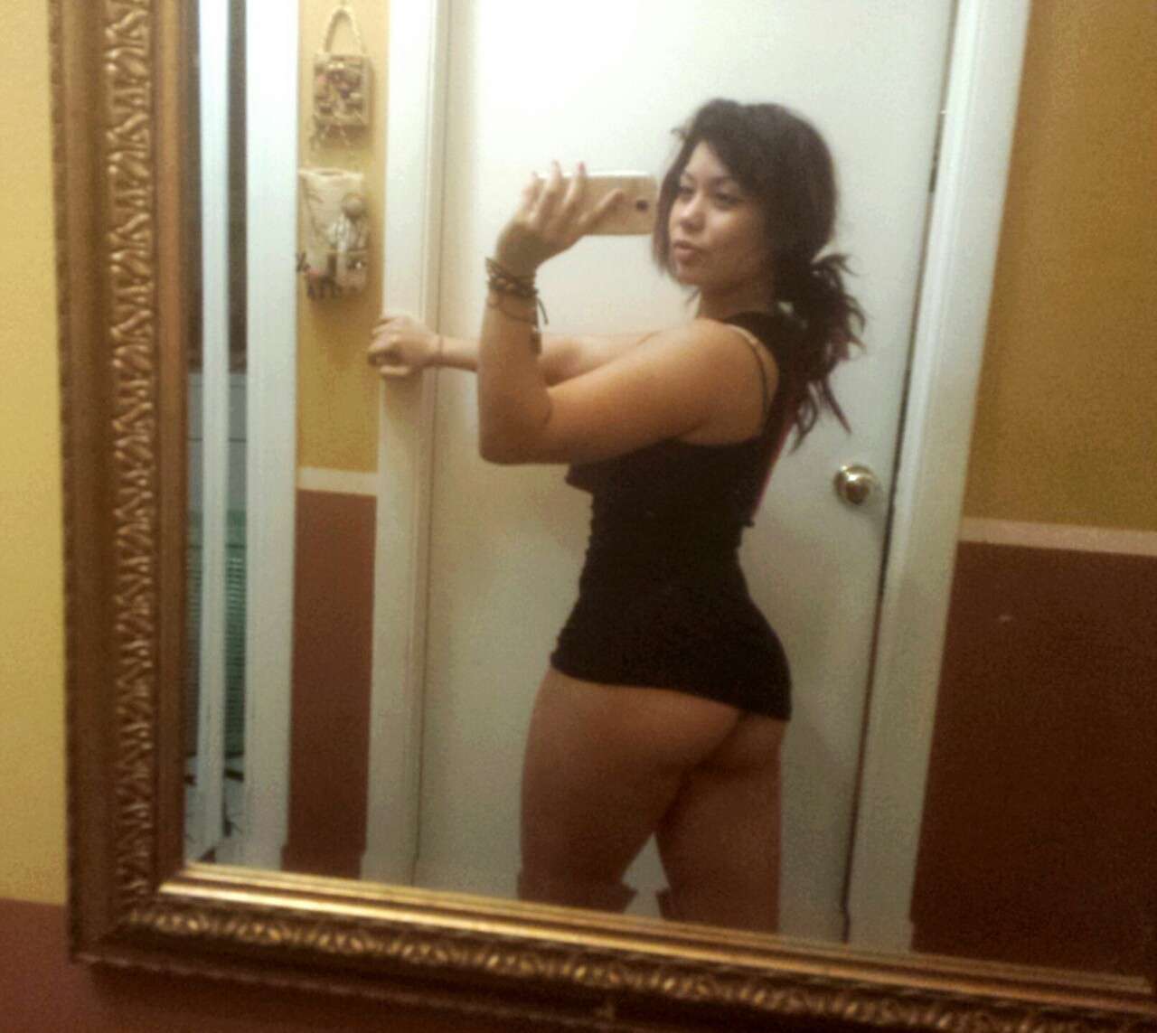 Big Booty Latina Selfie Yoga Girl