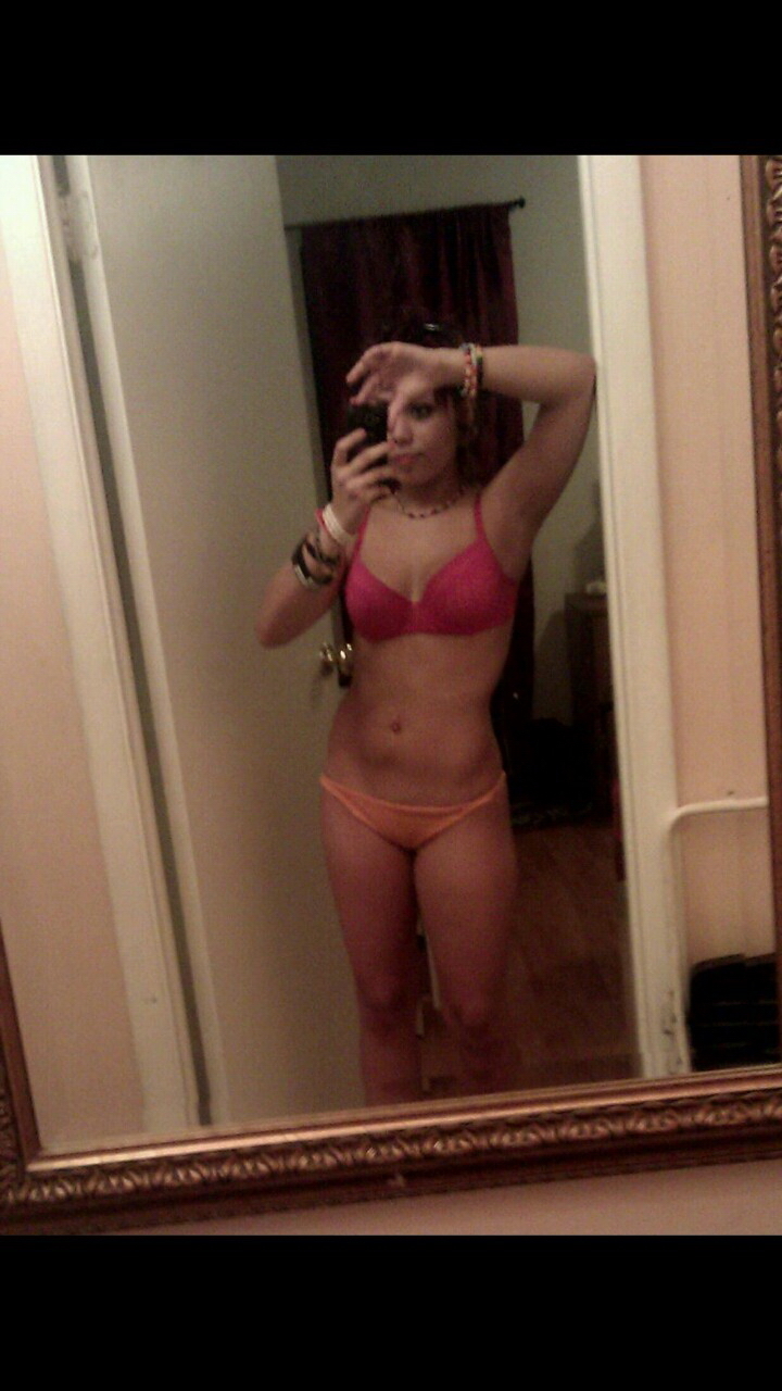 Big Booty Latina Selfie Yoga Girl