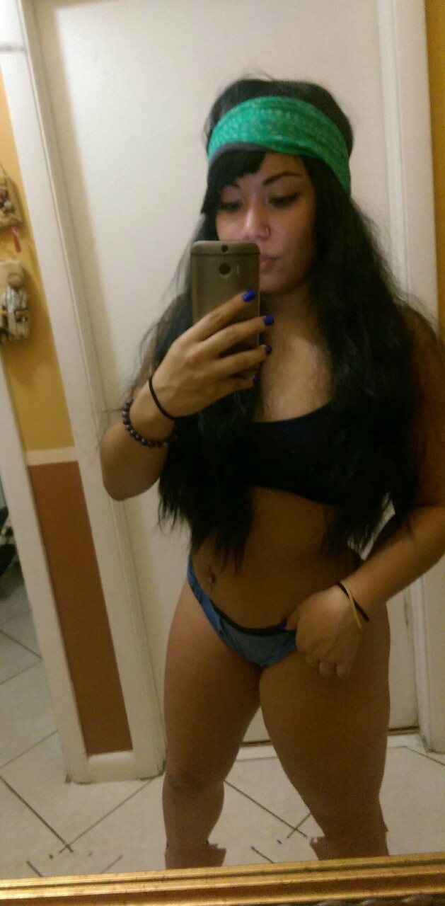 Big Booty Latina Selfie Yoga Girl