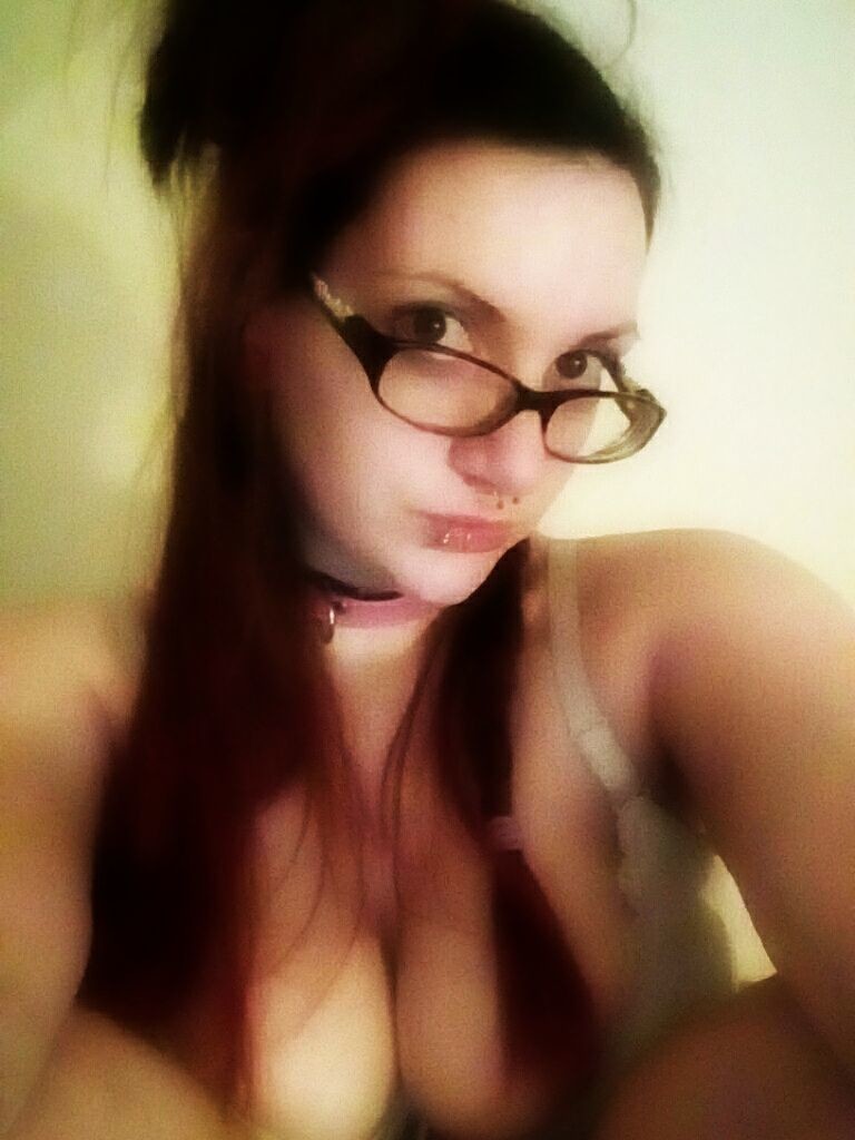 Reppin The Big Natural Titties