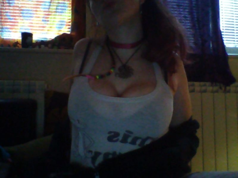 Reppin The Big Natural Titties