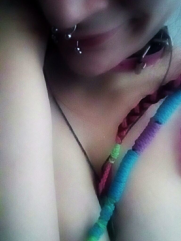 Reppin The Big Natural Titties