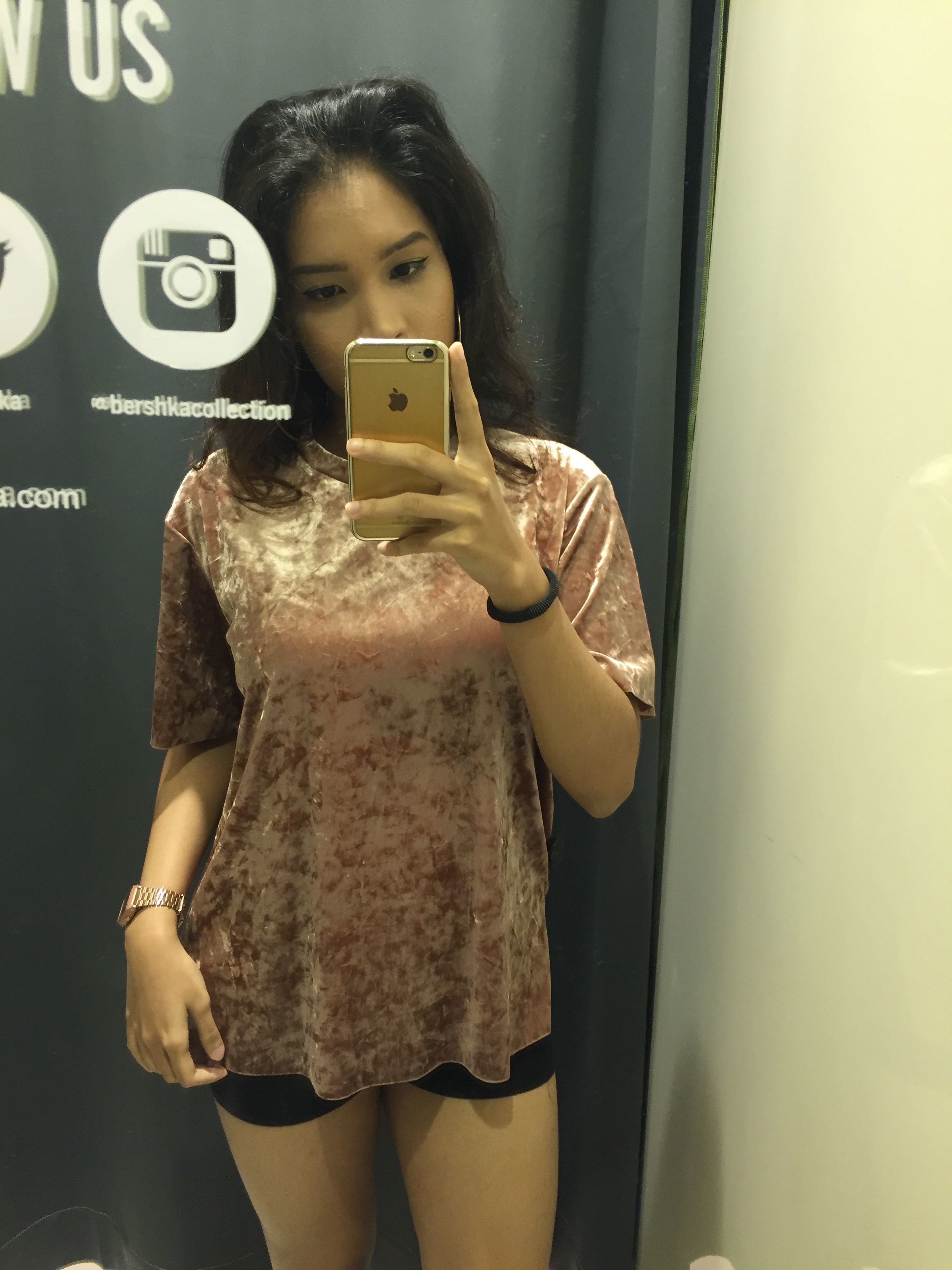 Very Cute Singapore Nurse