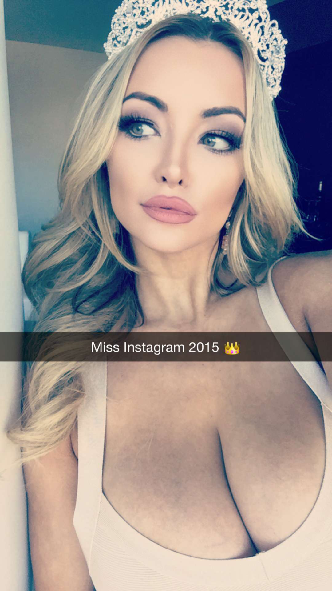 LINDSEY PELAS Big Tits Boobs Goddess
