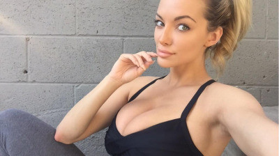 LINDSEY PELAS Big Tits Boobs Goddess