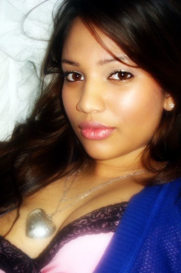 Amazing Beauty Fozia Topless