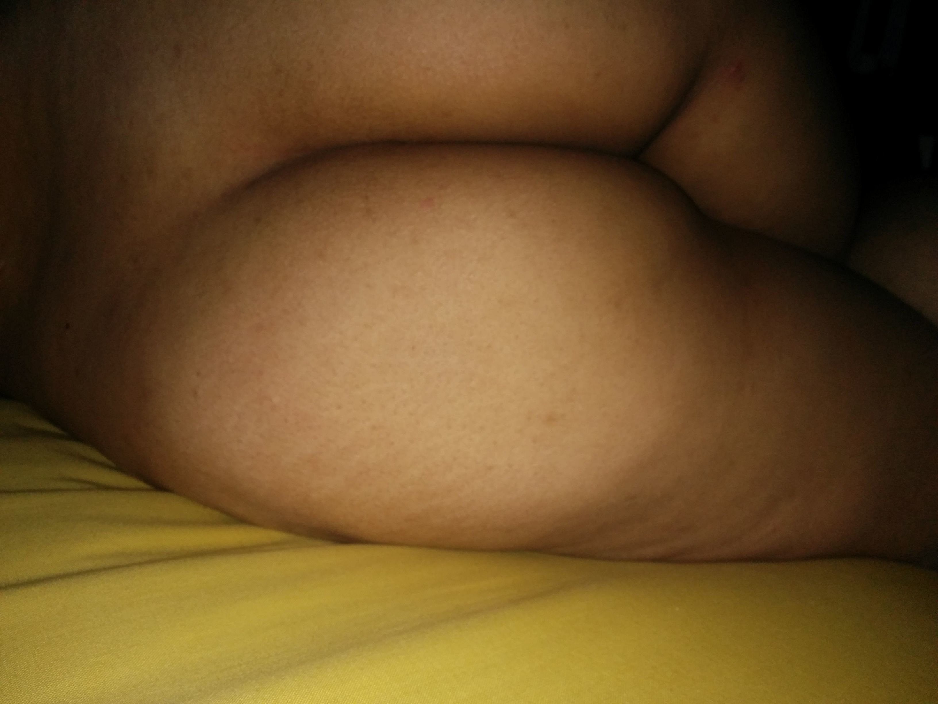 Hong Kong Selfie Curvy Girl Mendizabal