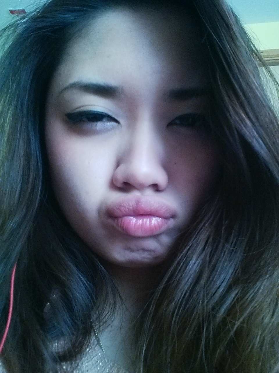 Hong Kong Selfie Curvy Girl Mendizabal