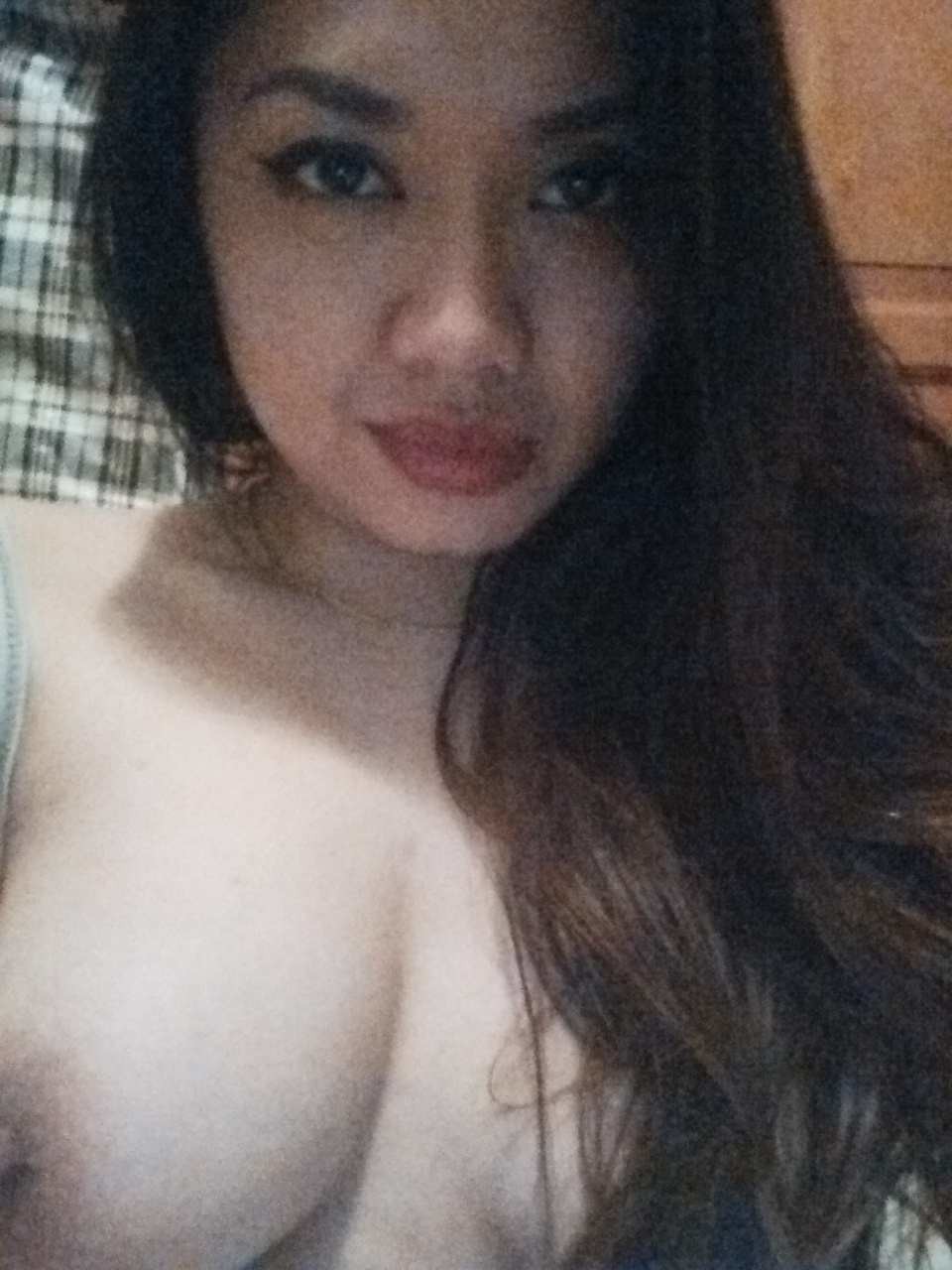 Hong Kong Selfie Curvy Girl Mendizabal