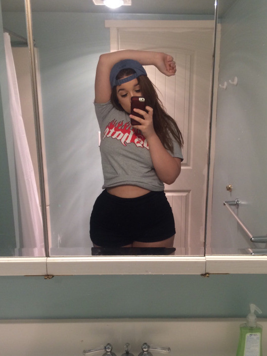 Thick Huge Ass Tumblr Girl - Zenaxaria