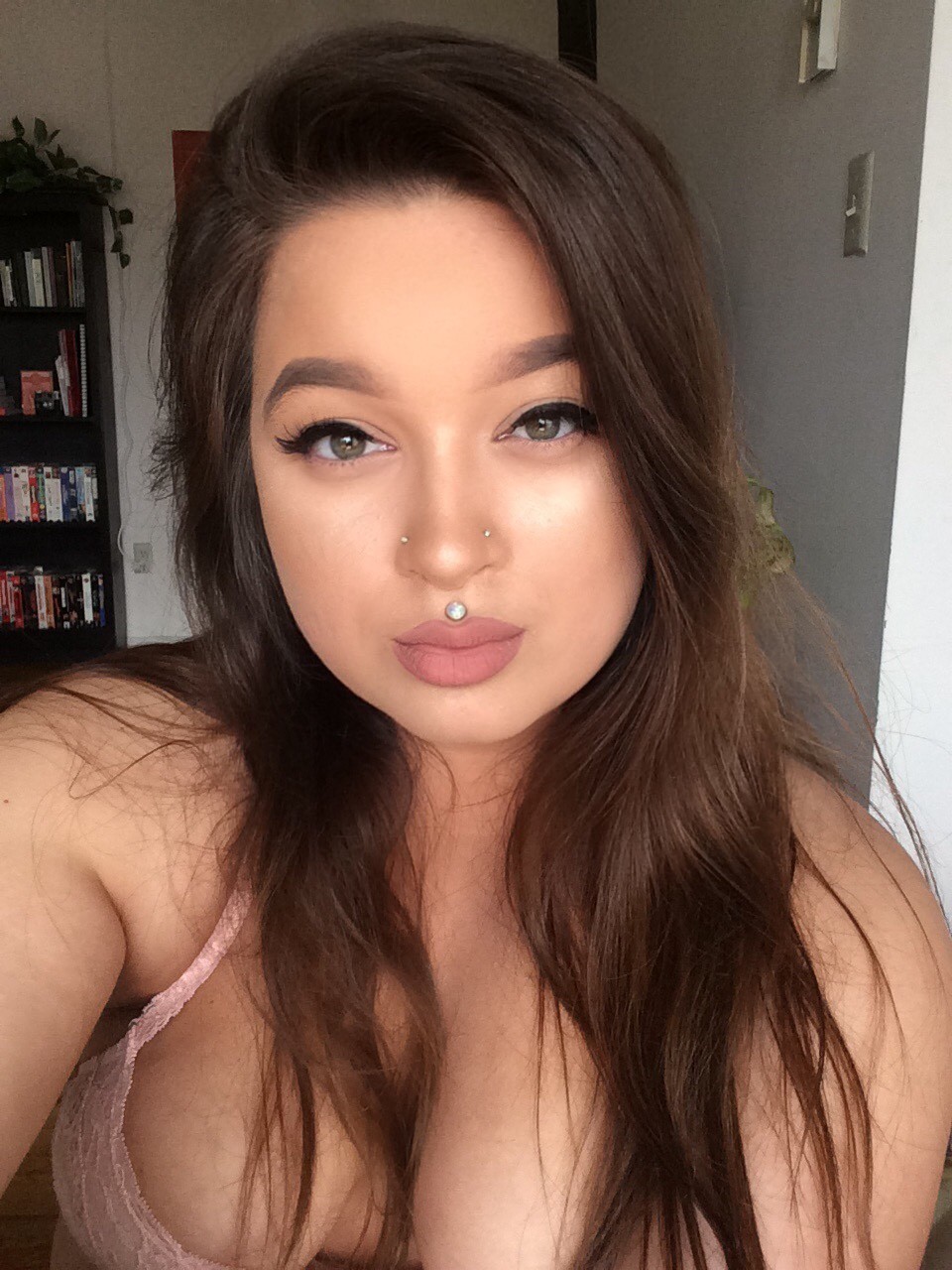 Thick Huge Ass Tumblr Girl - Zenaxaria