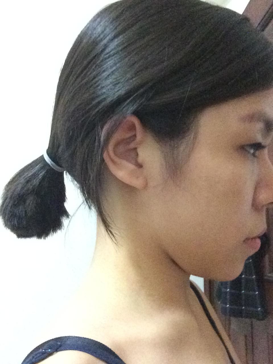 Singapore Claudia Takes Selfies