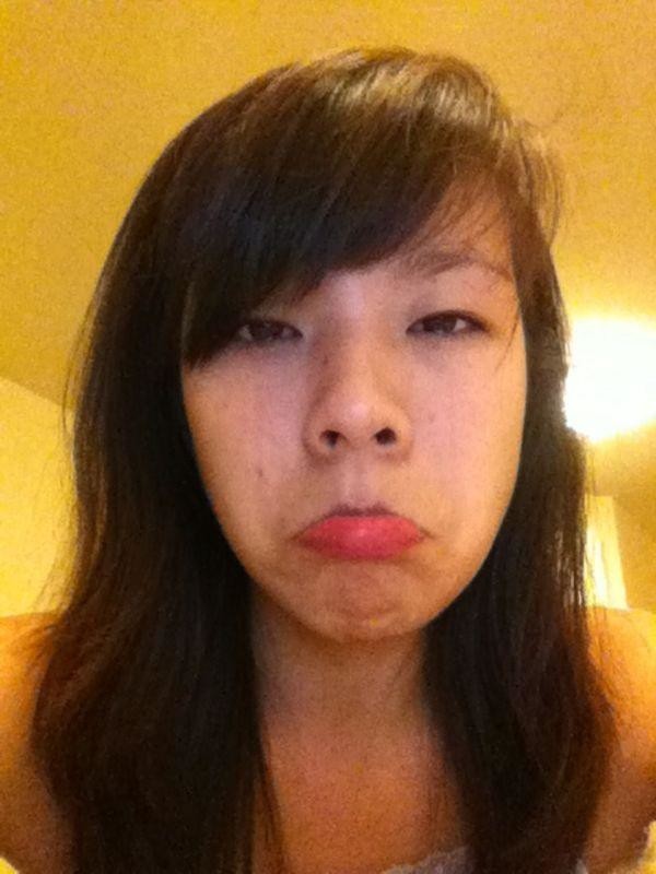 Singapore Claudia Takes Selfies