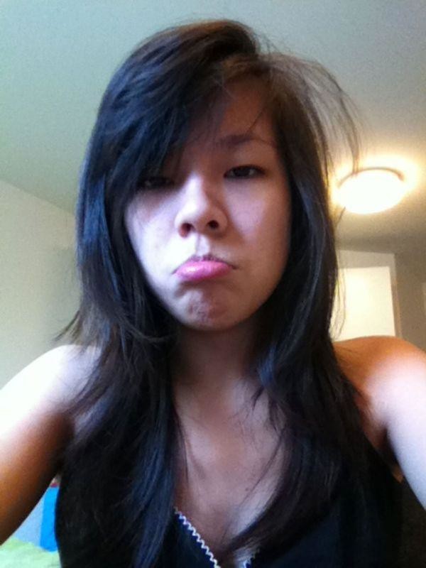 Singapore Claudia Takes Selfies