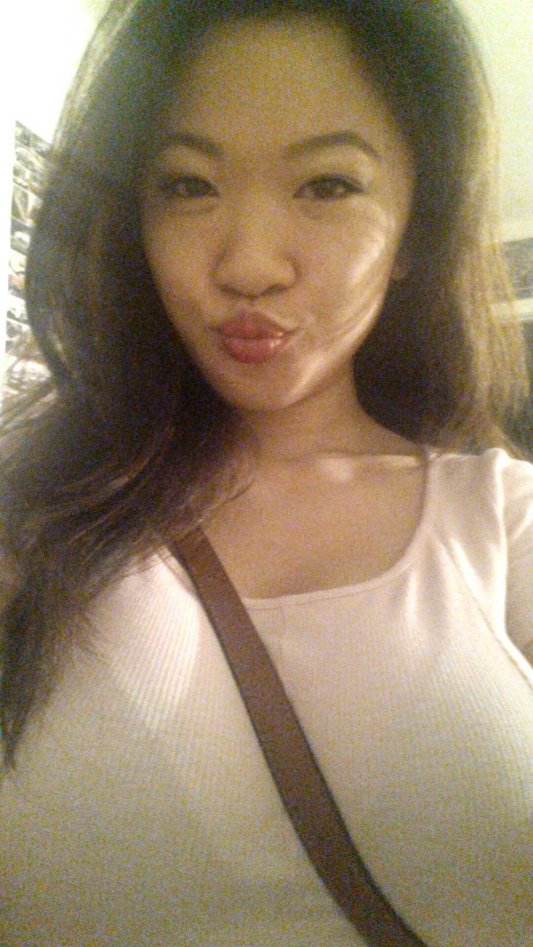 Big Tits Asian Vivian