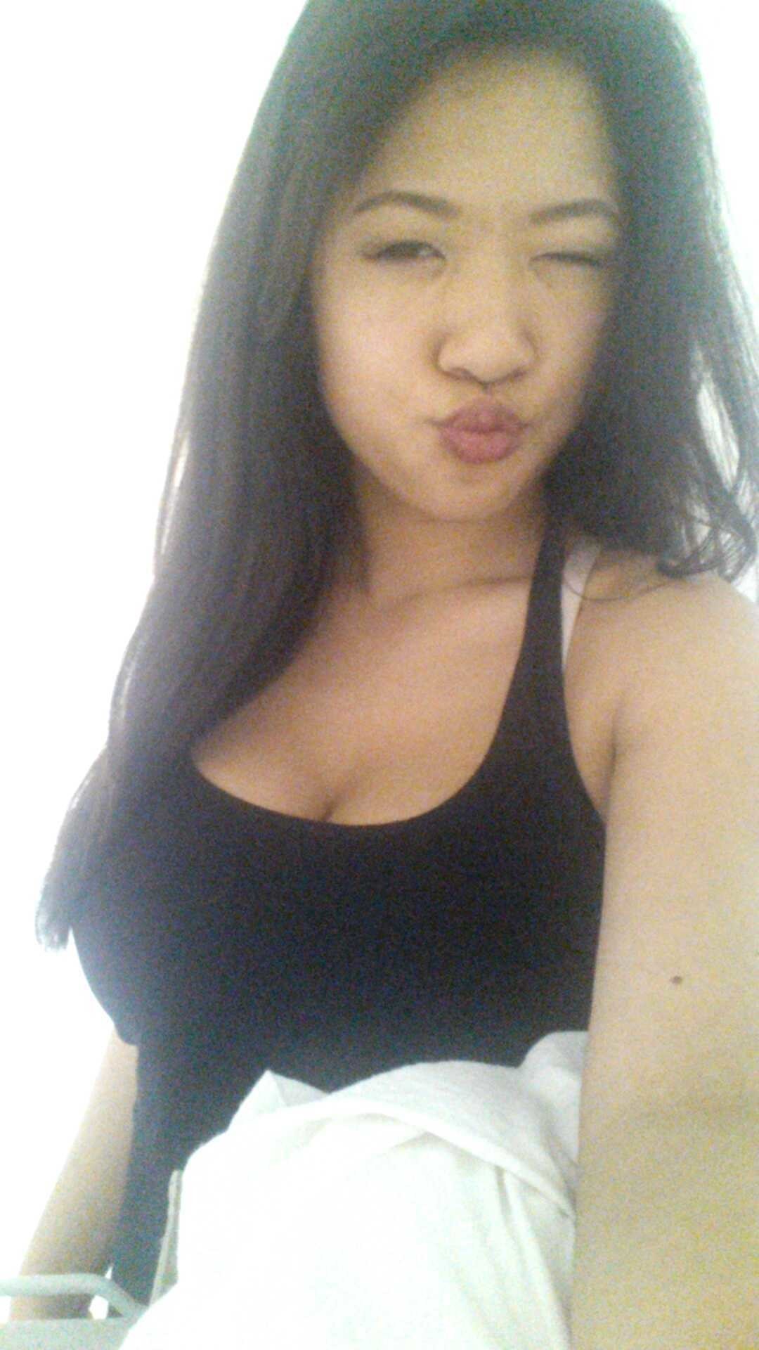 Big Tits Asian Vivian