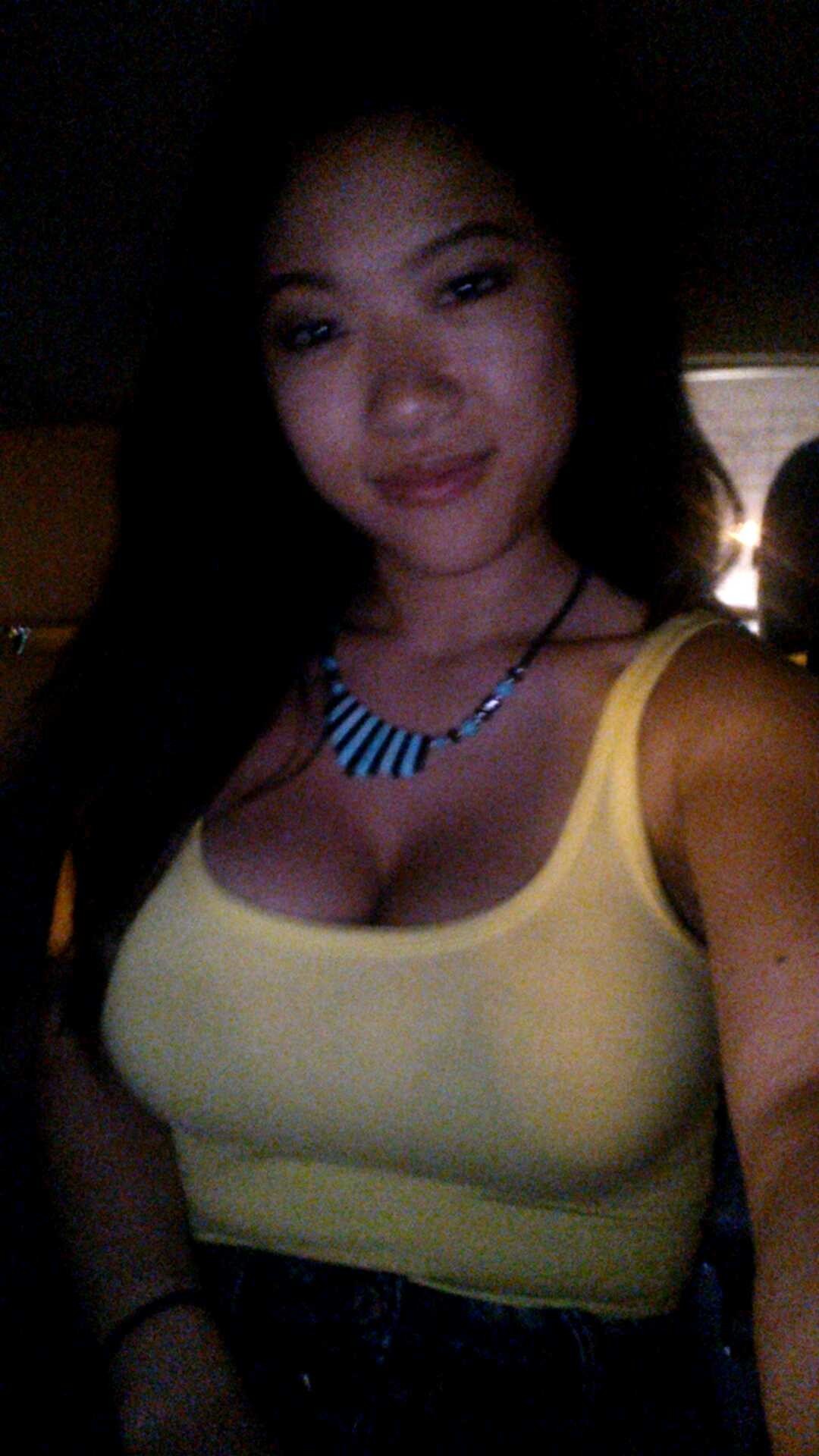 Big Tits Asian Vivian