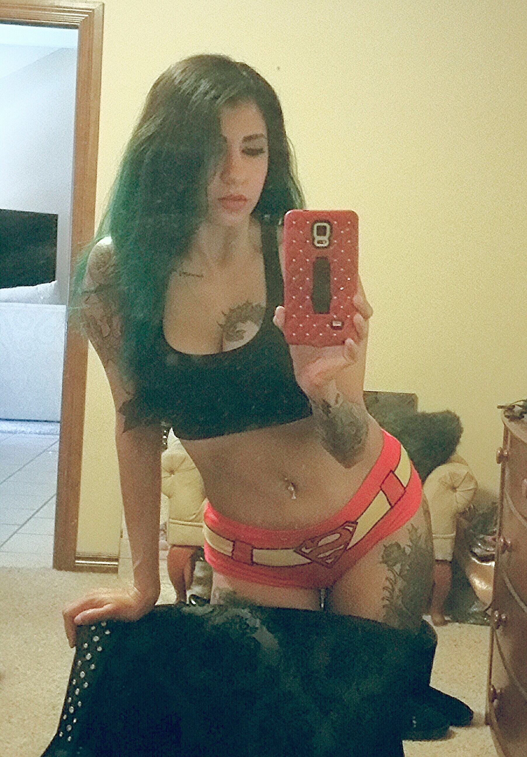 Tattoo Big Tit Selfie Babe MARIA