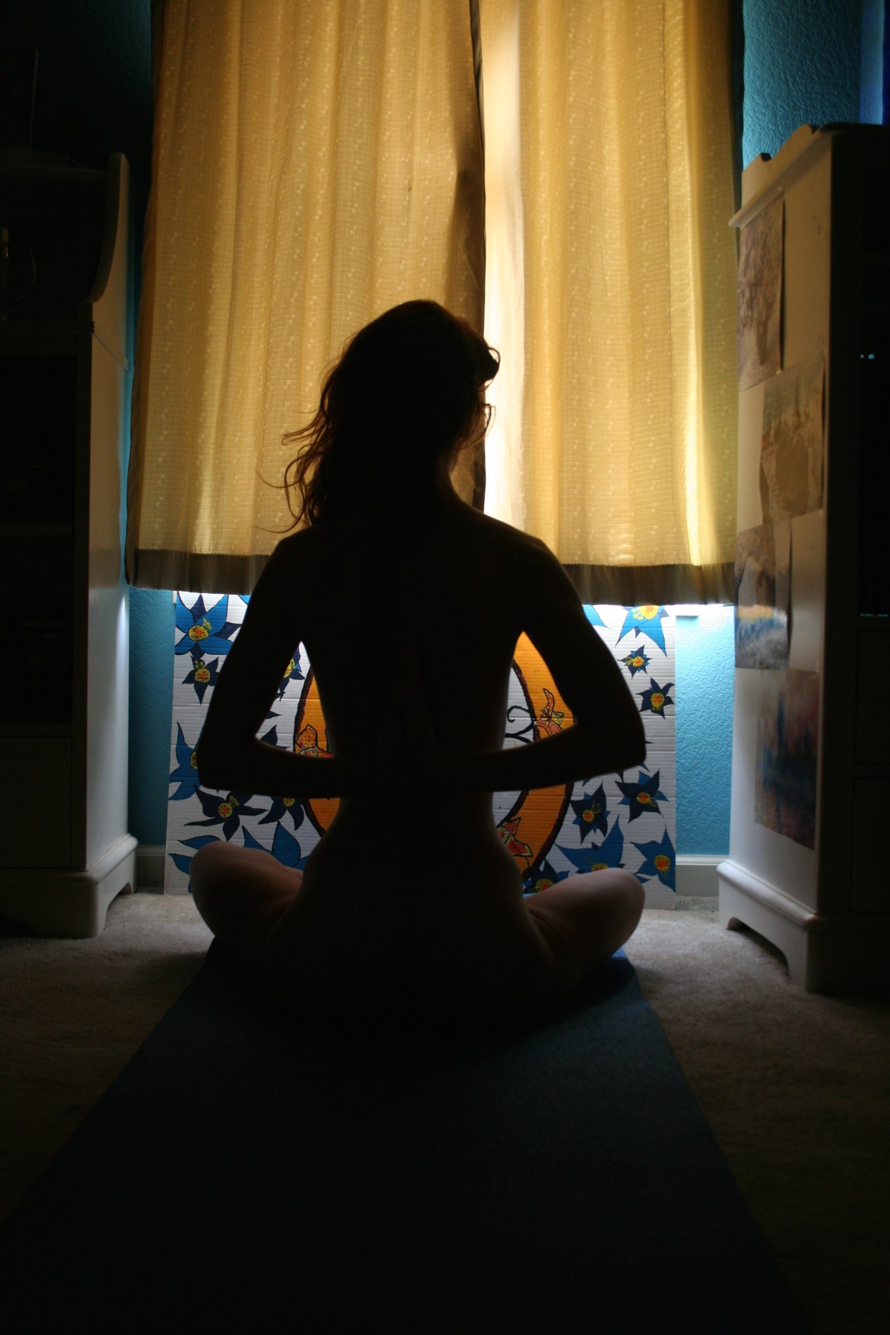 Natural Bush Flexible Yoga Chick