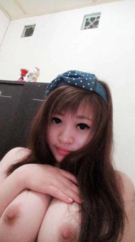 Indonesian Babe Stephanie