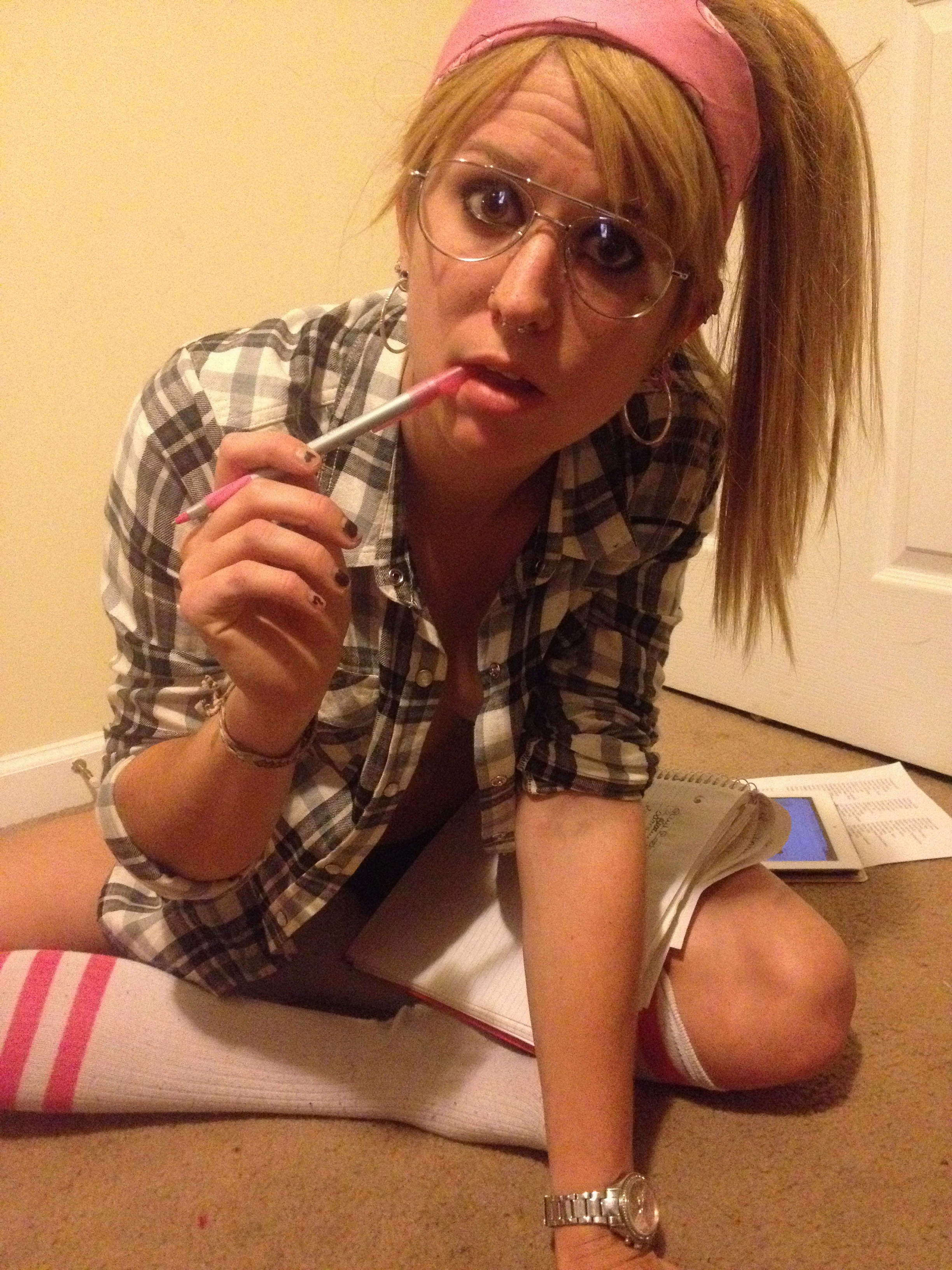 Legslegslegslegs Extreme Blonde Babe