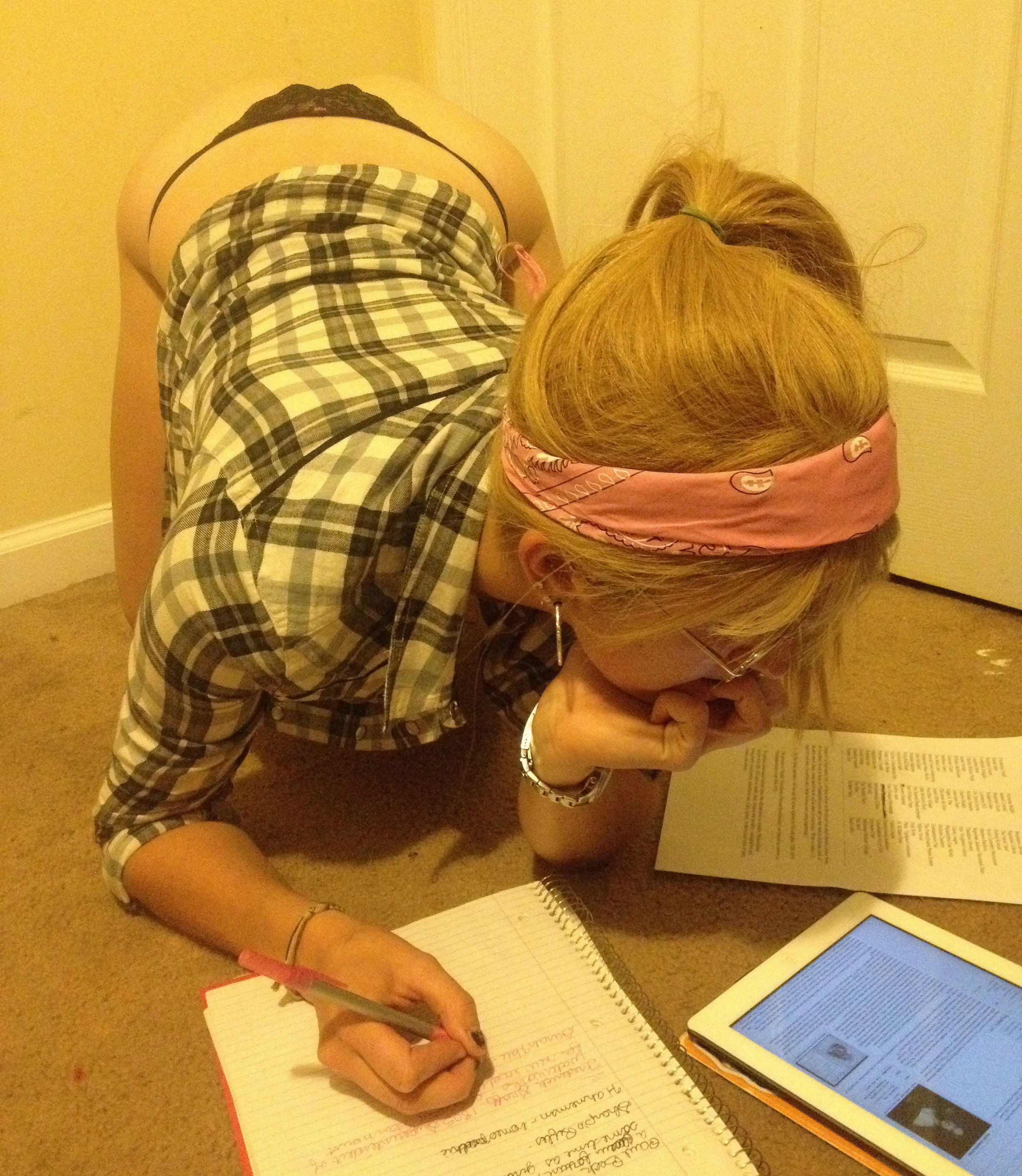 Legslegslegslegs Extreme Blonde Babe