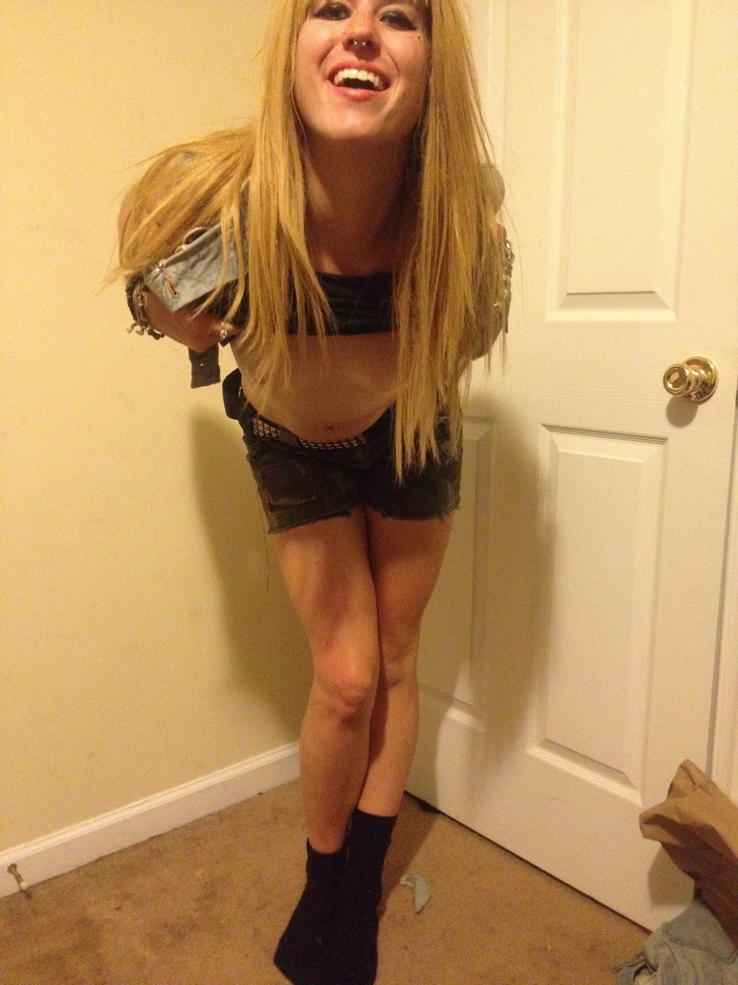 Legslegslegslegs Extreme Blonde Babe