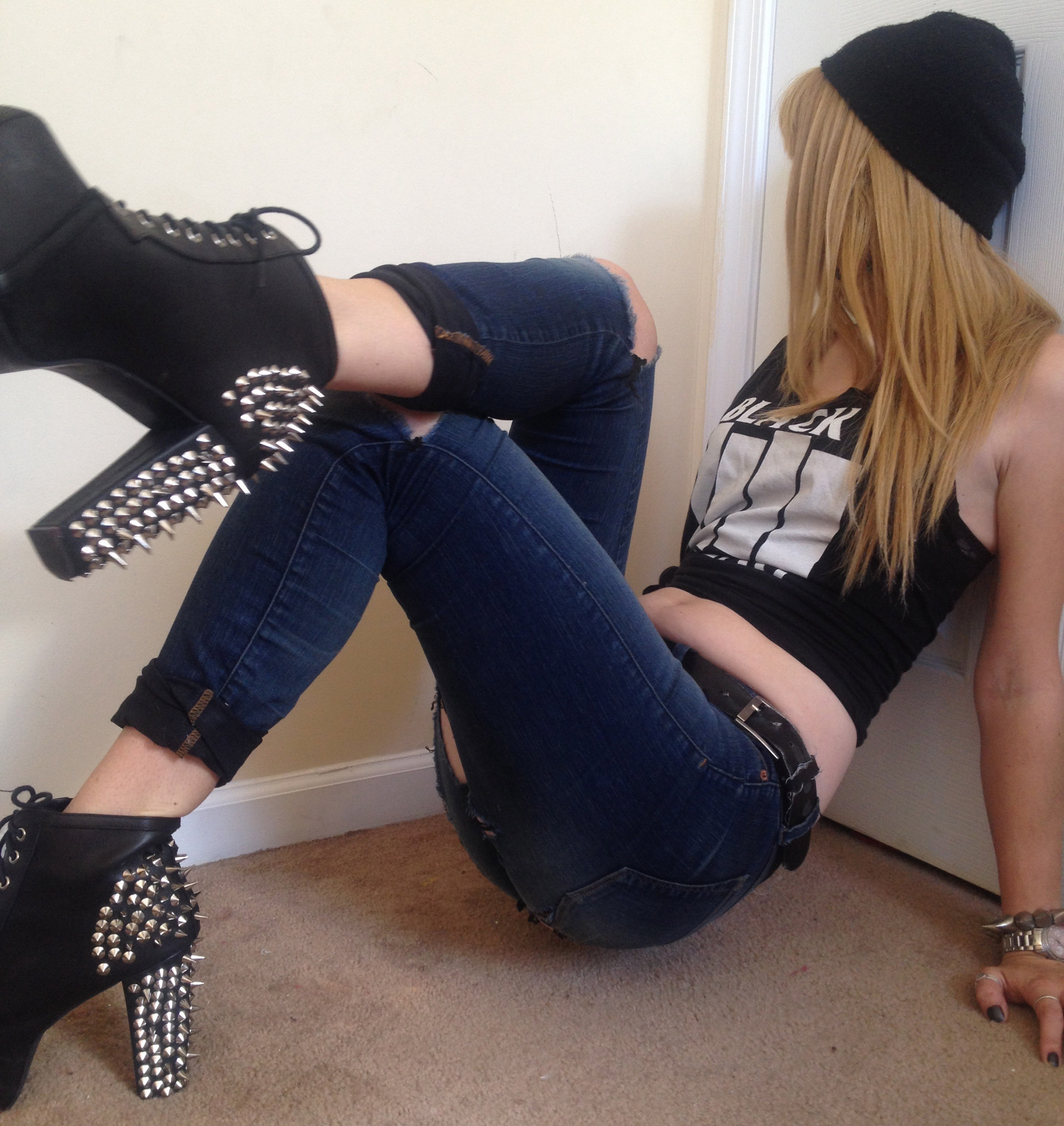 Legslegslegslegs Extreme Blonde Babe