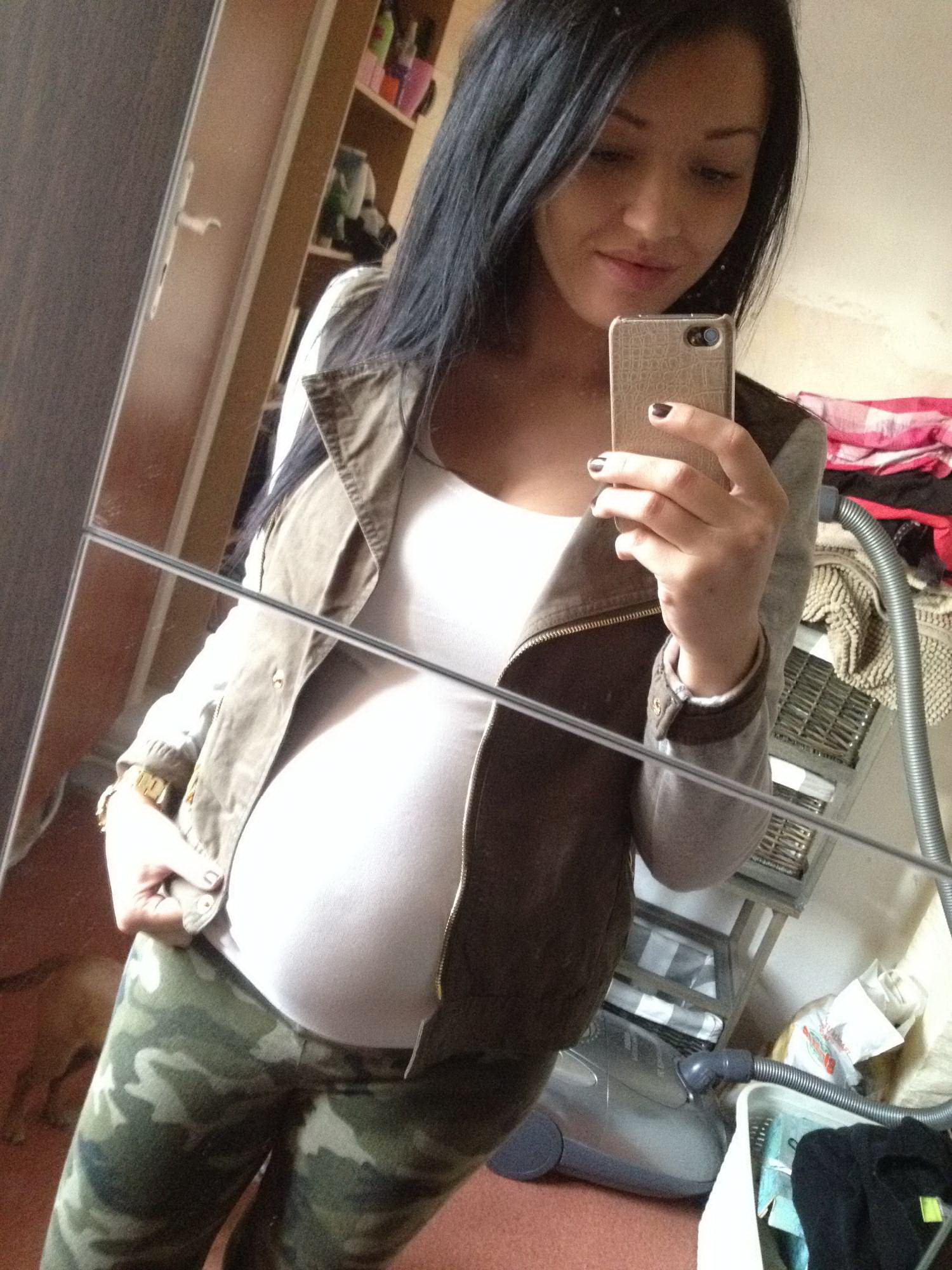Preggo Selfie Czech Brunette Babe