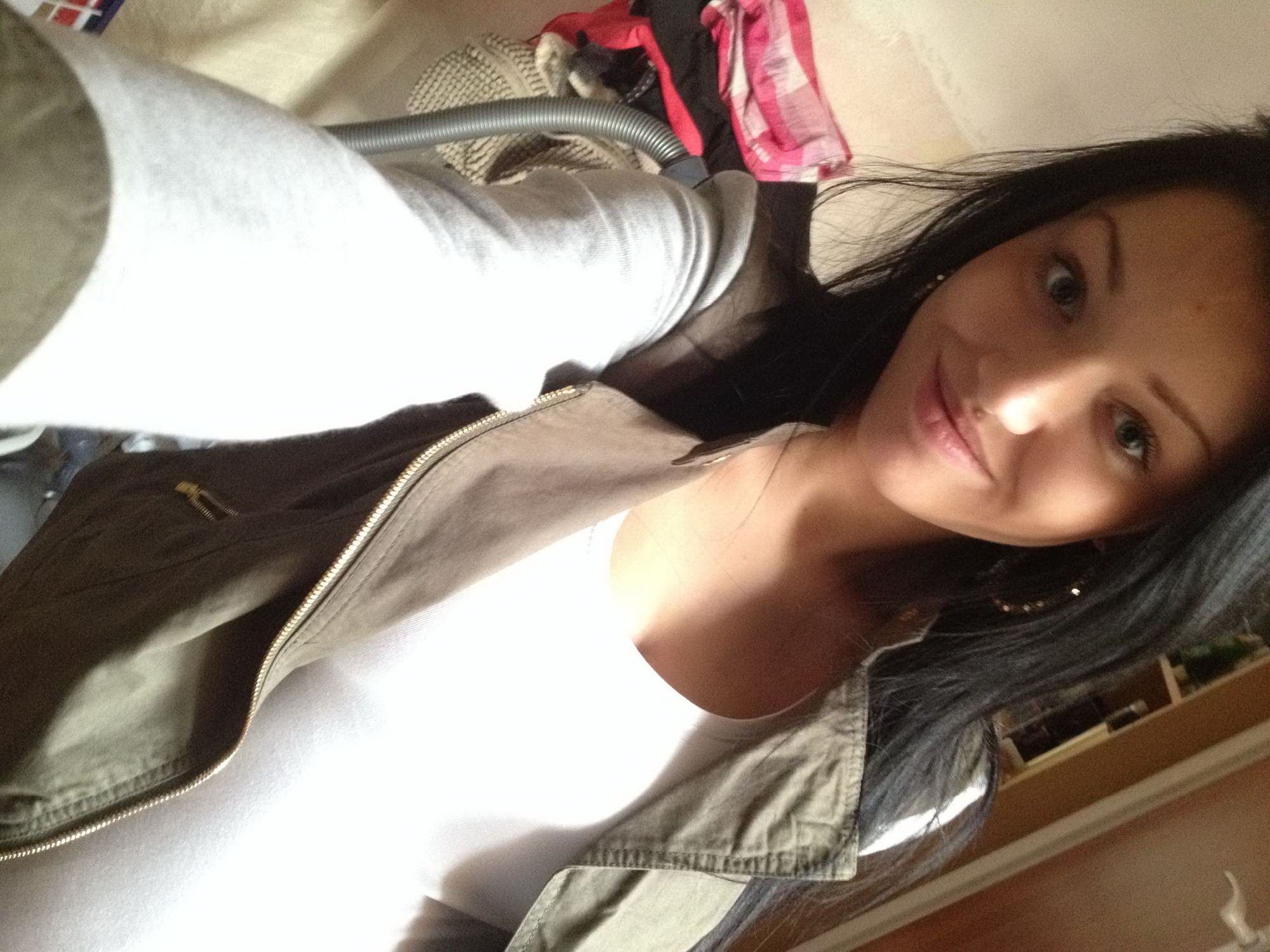 Preggo Selfie Czech Brunette Babe