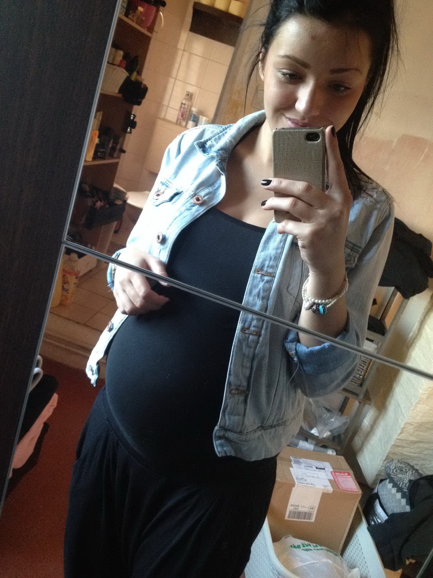 Preggo Selfie Czech Brunette Babe