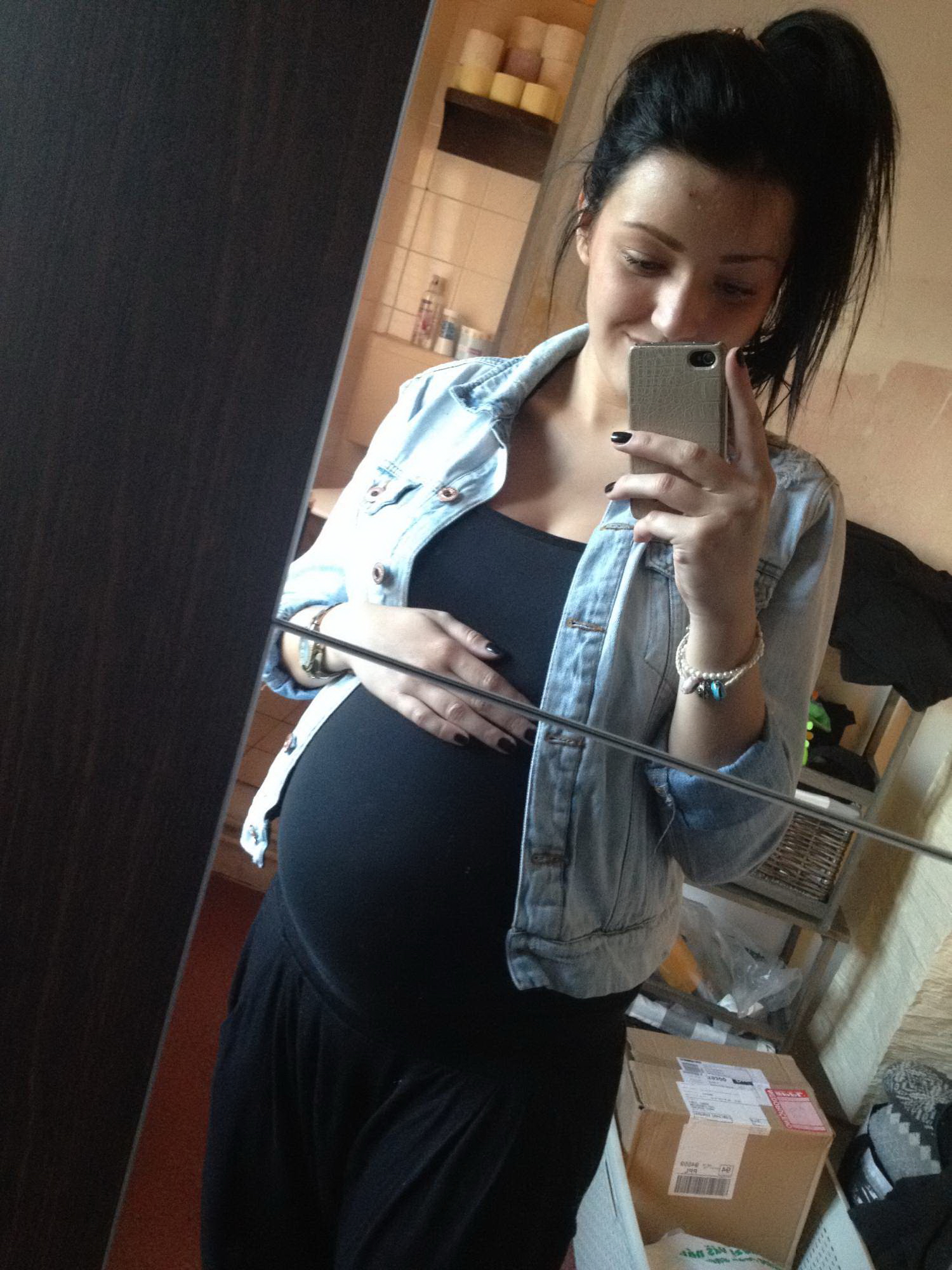 Preggo Selfie Czech Brunette Babe
