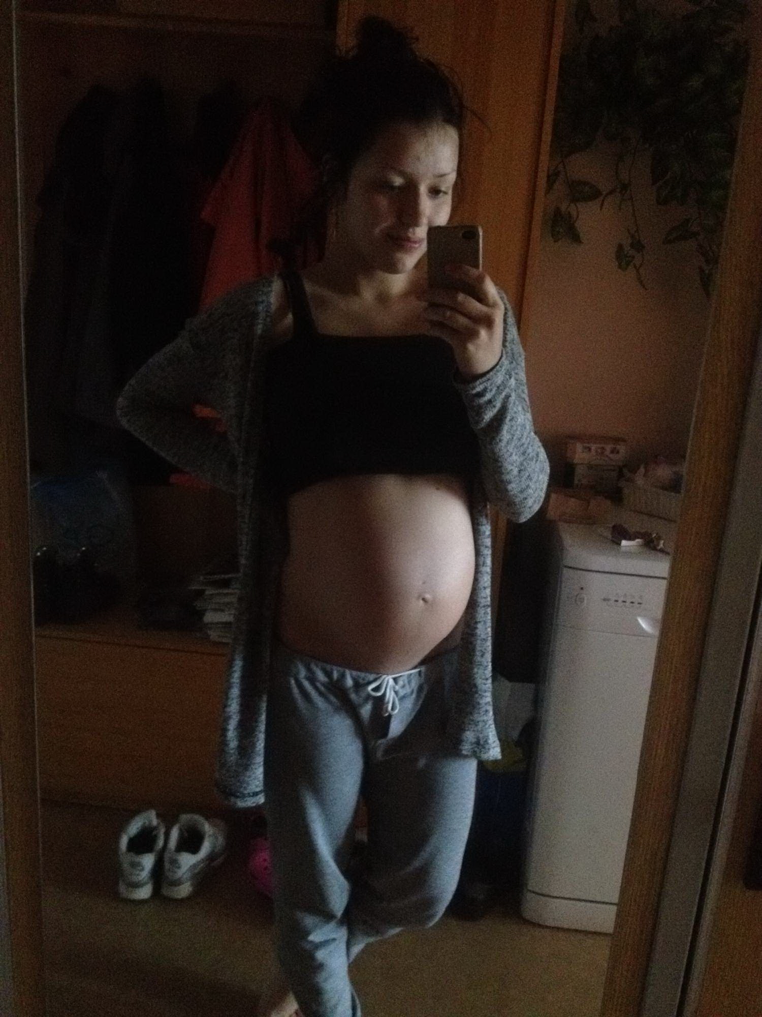 Preggo Selfie Czech Brunette Babe