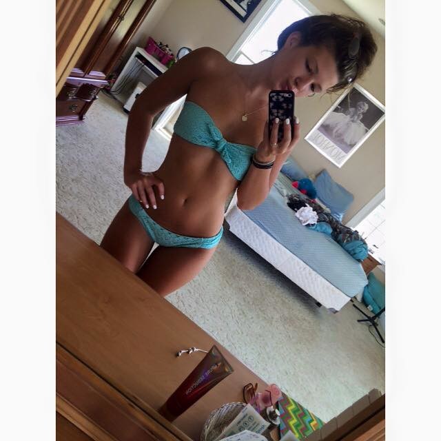 Slut With A Huge Ass NN Selfies