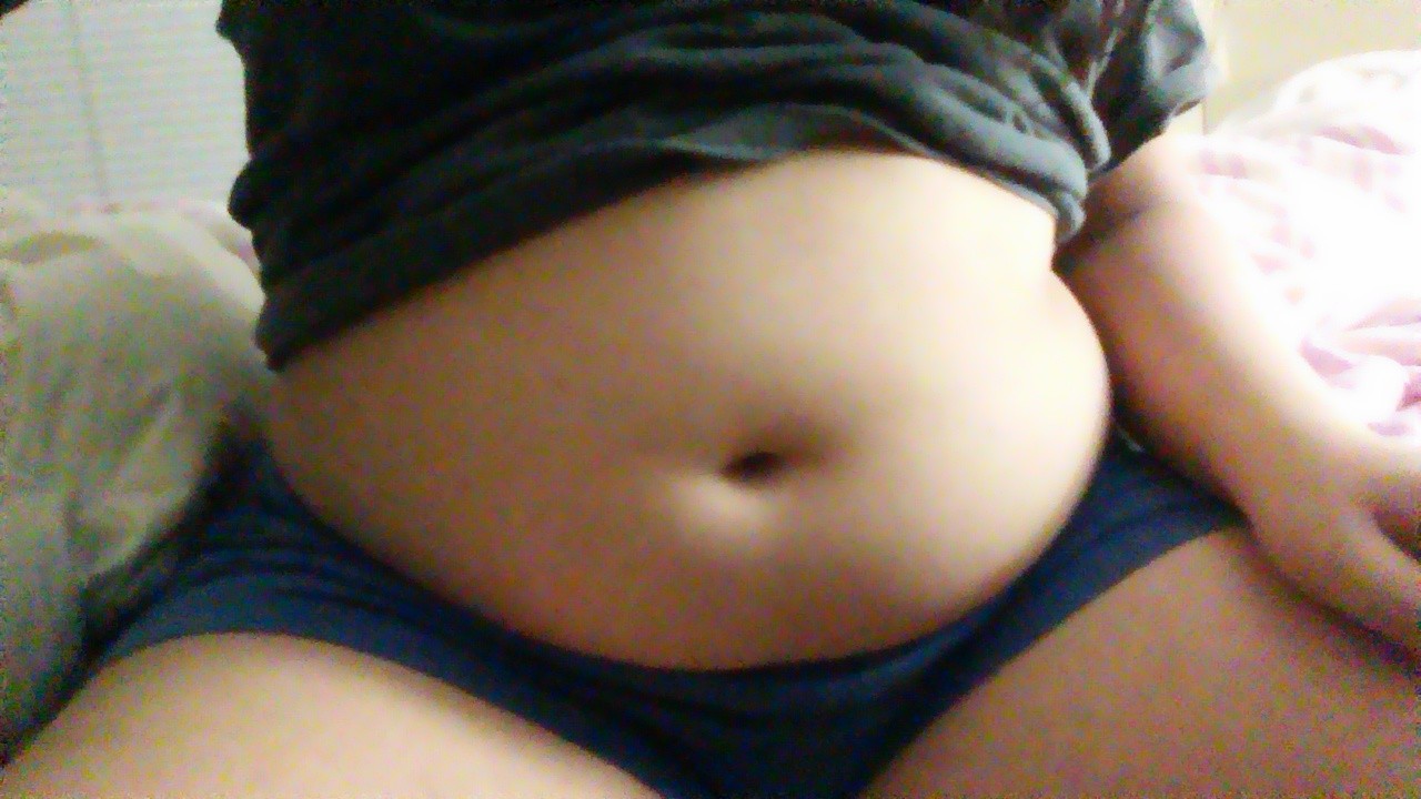 Selfie Big Belly Asian