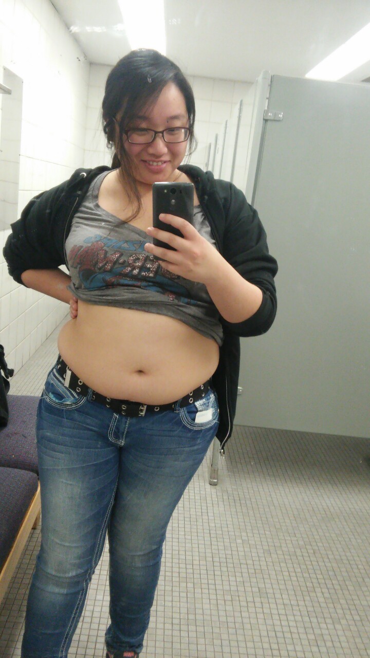 Selfie Big Belly Asian