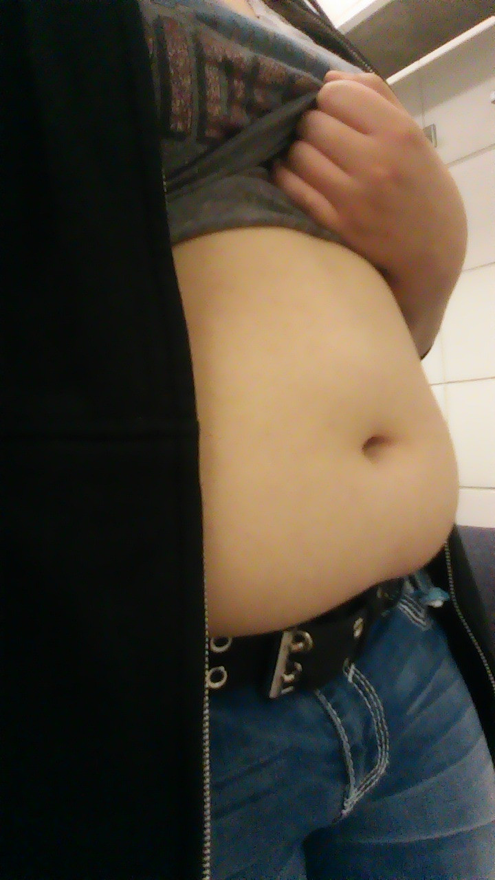 Selfie Big Belly Asian