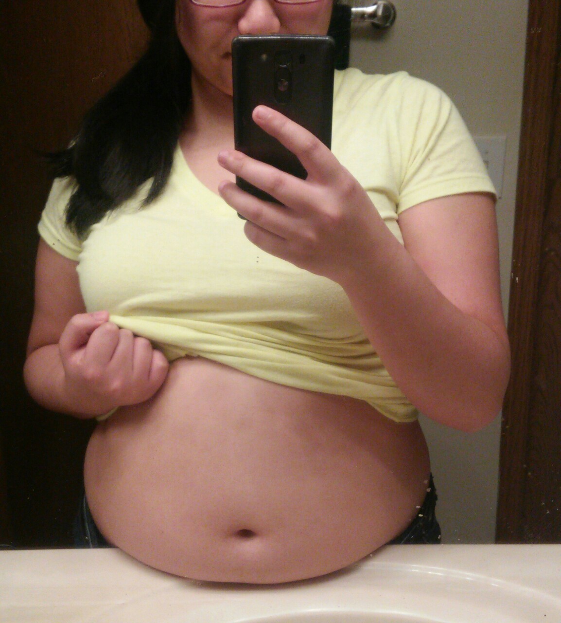 Selfie Big Belly Asian