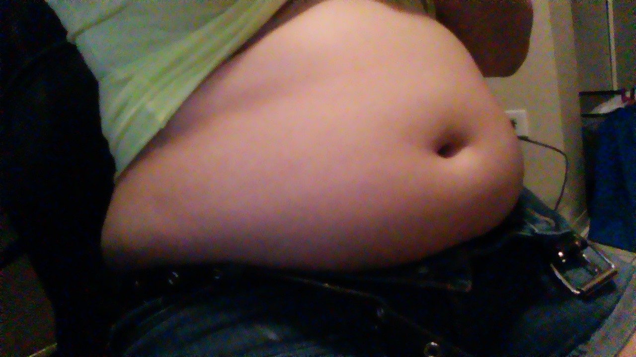 Selfie Big Belly Asian