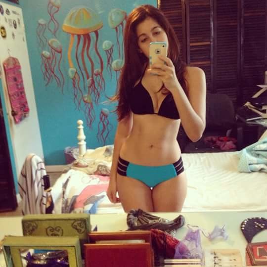 Puerto Rican Girl Fun Selfies