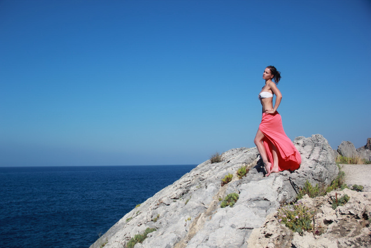 Tight Toned and Sporty Brunette