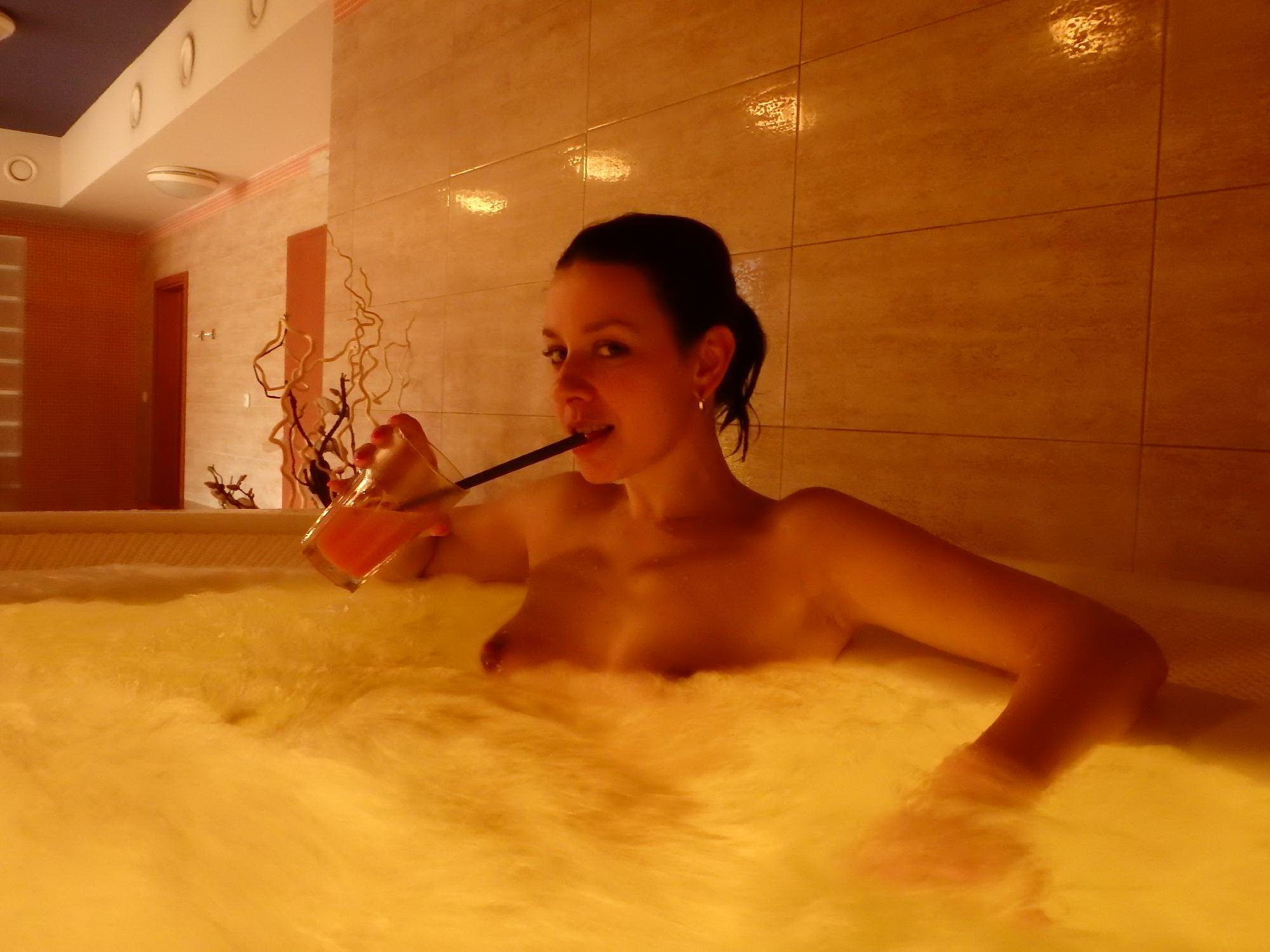 4 Horny Czech Girls Fun