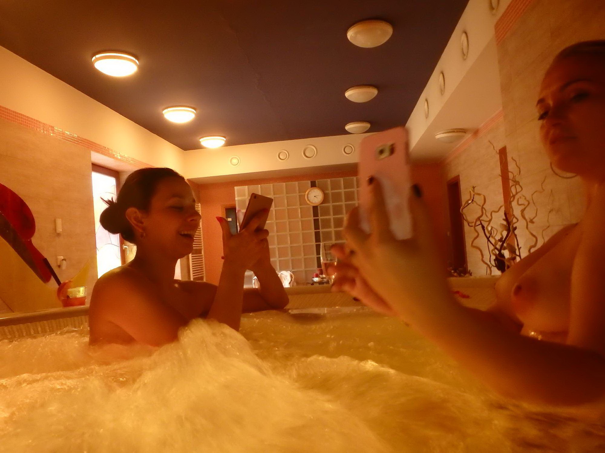 4 Horny Czech Girls Fun