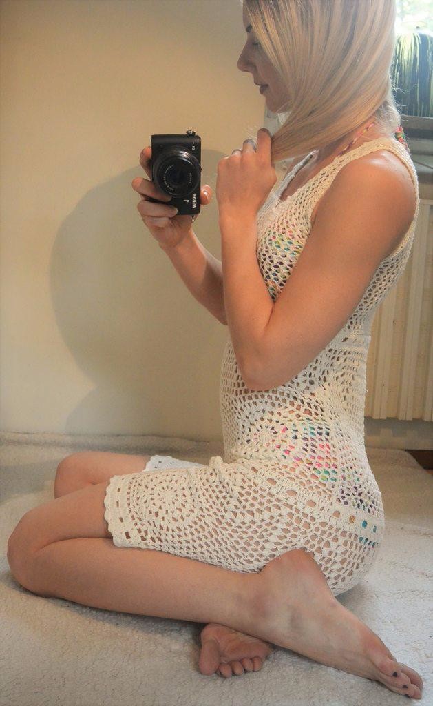 Laney Spreads Her Perfect Shaven Cunt