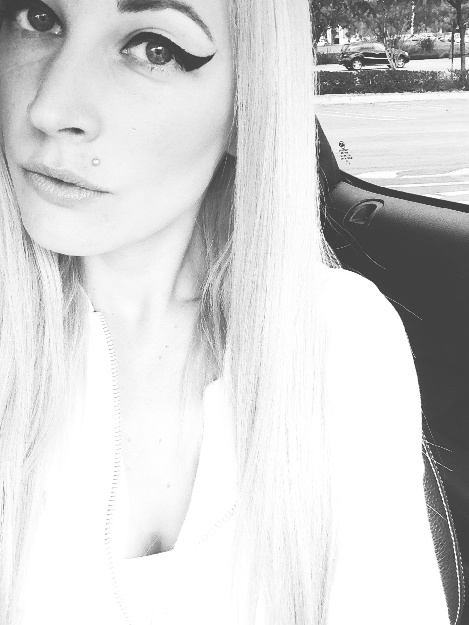 Loves Her Body And Pitbull