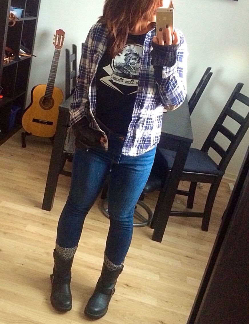 Newkumbiaqueers Hot Brunette Selfies Fuck